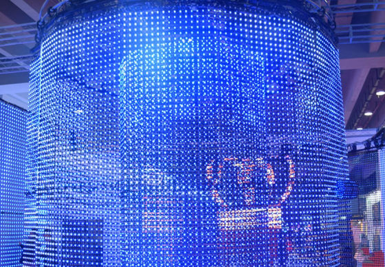 Wodoszczelny, miękki ekran wideo z siatką LED RGB 50mm DMX512 160 stopni