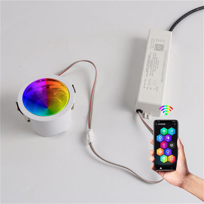Inteligentne sterowanie aplikacją mobilną, 12W RGBW Wykluczone światło LED Downlight Trimless 400LM Anti-Glare dla komercyjnych i domowych