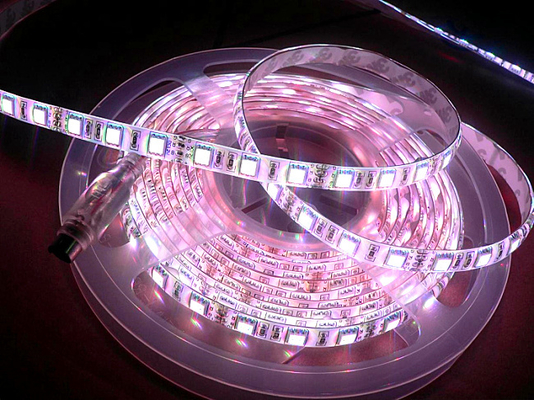 Smart Flexible Indoor DV12V SMD5050 RGB LED Light Strip Kolorowe światła do dekoracji domu